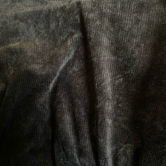 Garage Velour Cropped Crewneck - Picture 5 of 7